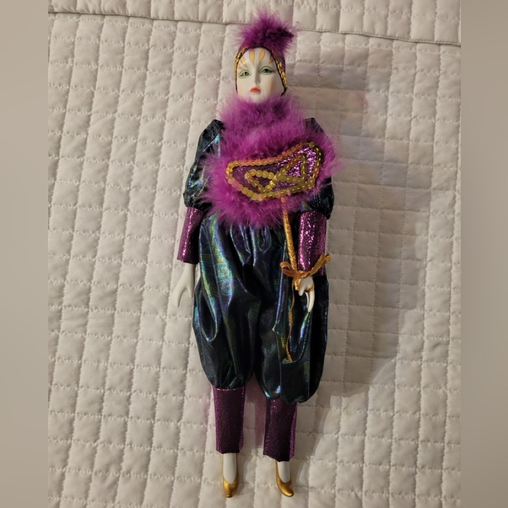 VTG Elegant Harlequin Doll Purple Gold NOLA French Quarter Bourbon‎ Street Mask